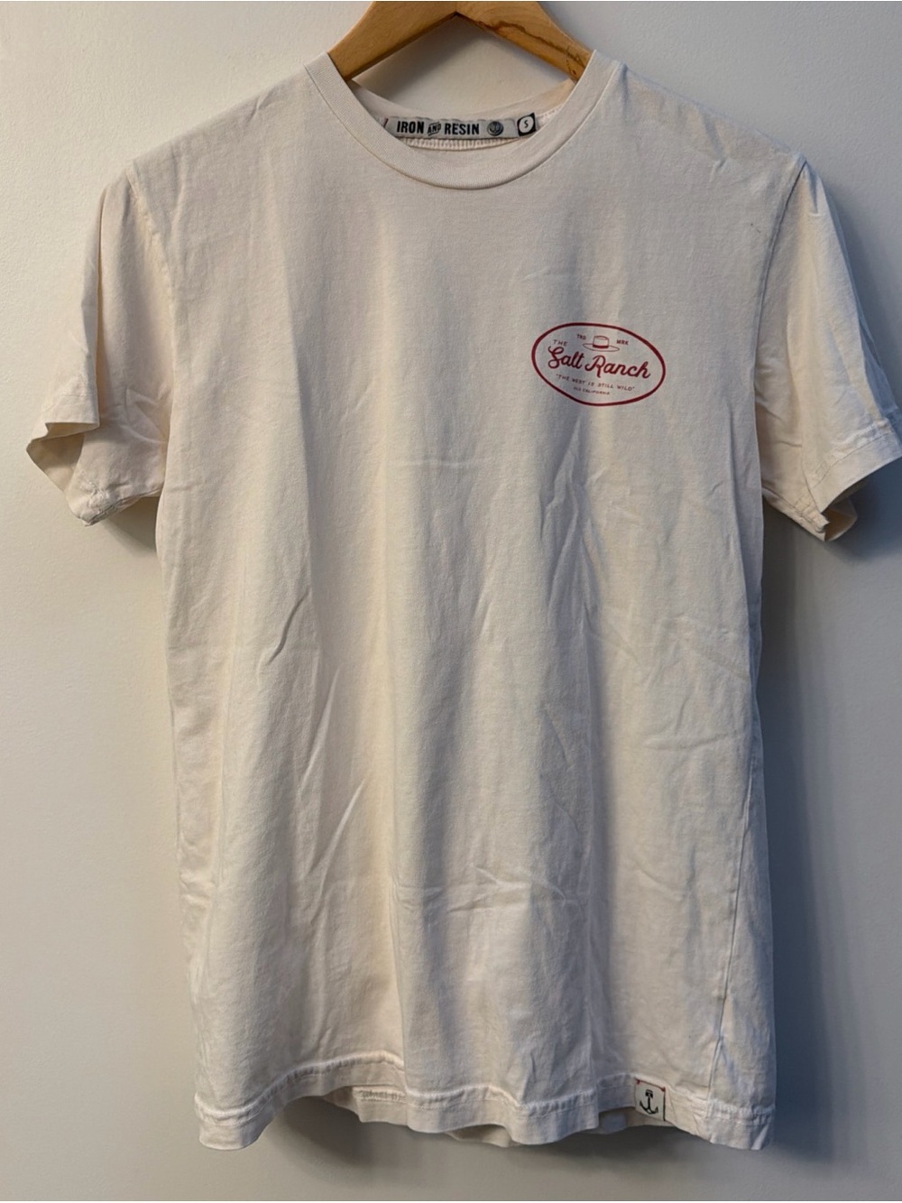 Iron and Resin small t shirt men’s